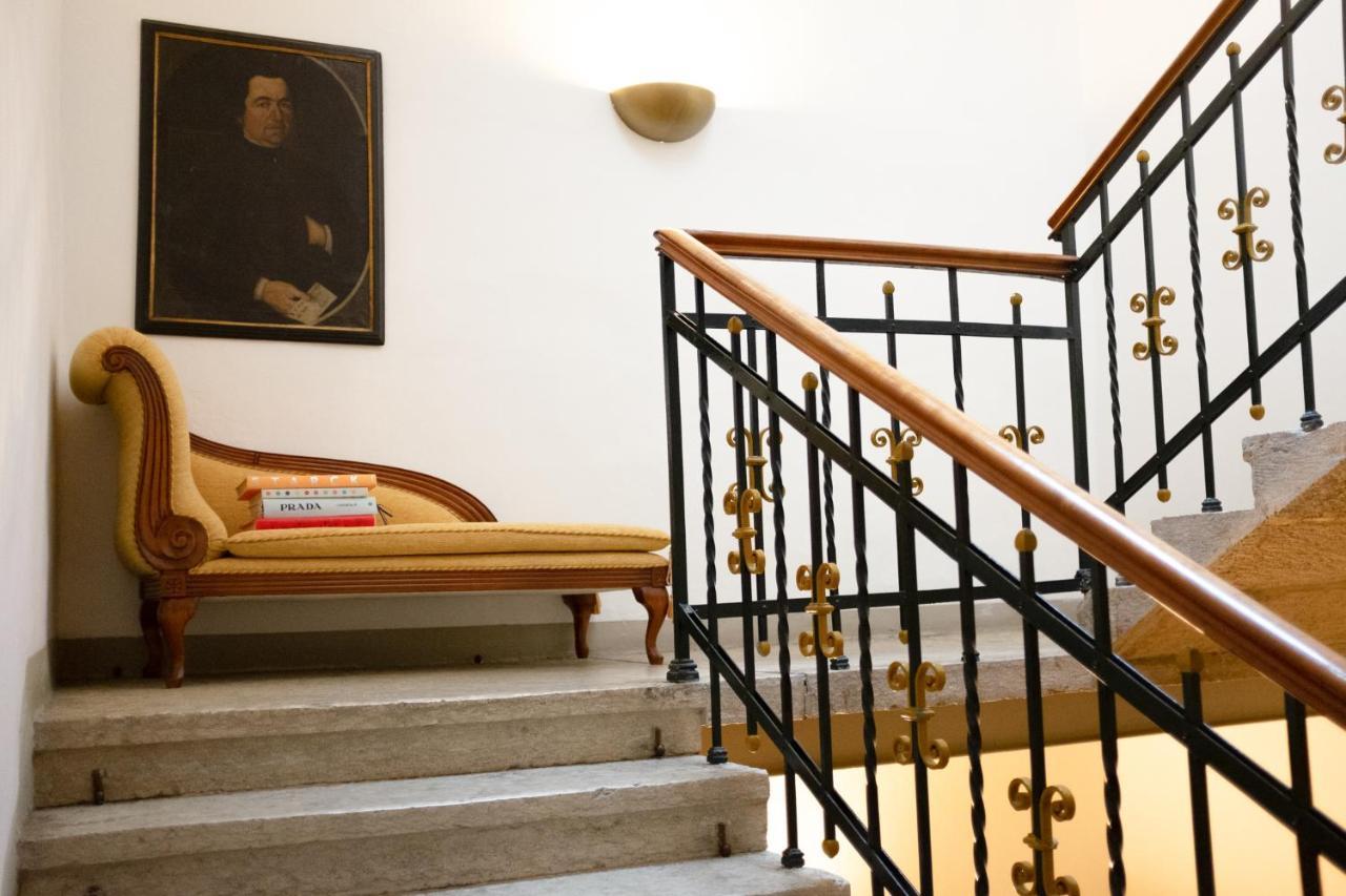 Hotel Weisses Roessl Caldaro Esterno foto