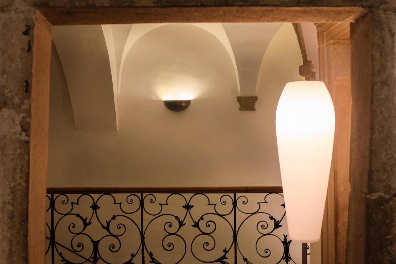 Hotel Weisses Roessl Caldaro Esterno foto