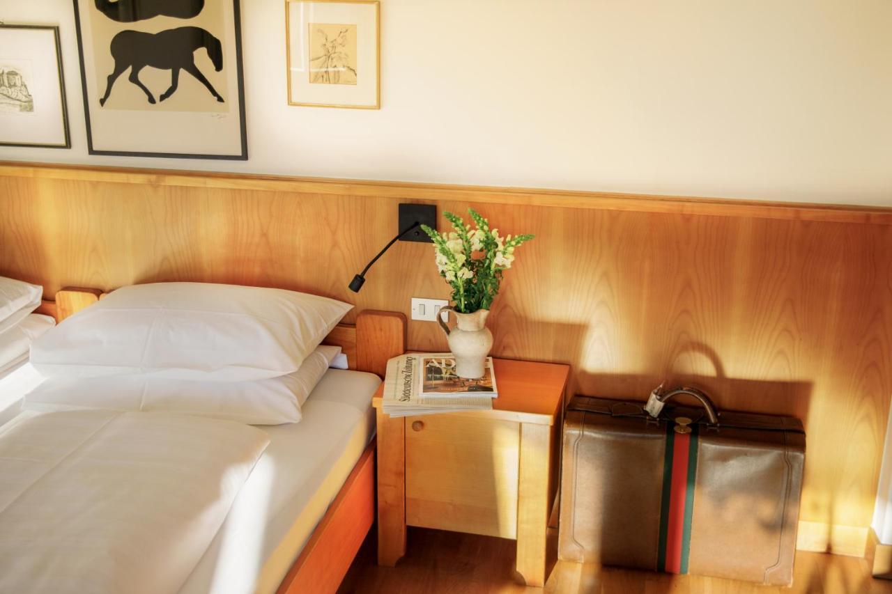 Hotel Weisses Roessl Caldaro Esterno foto